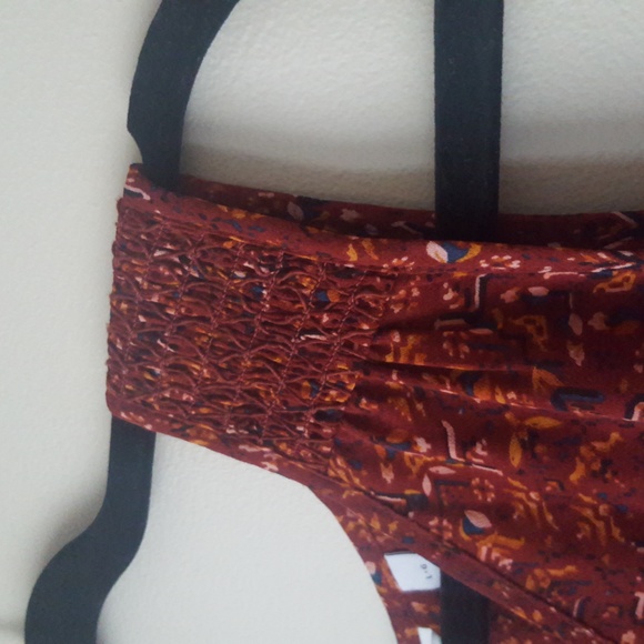 Reitmans Layered Sleeveless Blouse, V-Neck, Size Medium - Picture 3 of 12